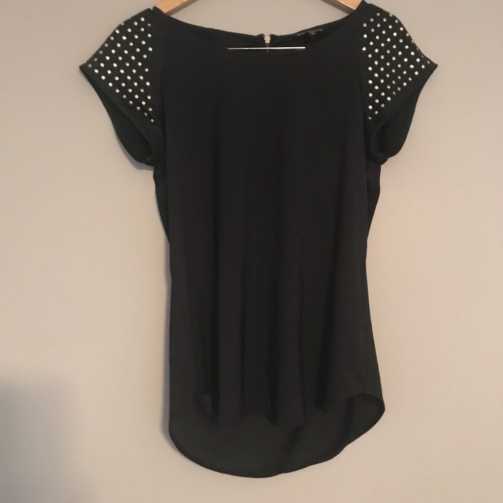 Trendy black and gold Express shirt